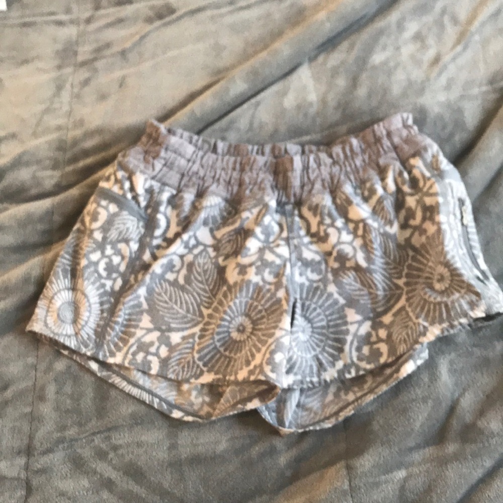 Lulu shorts